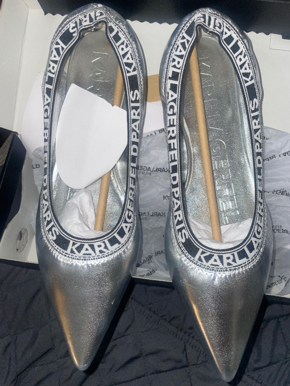 Karl Lagerfeld Paris Women's Pointed Toe Ballet Flat Silver Leather Slip-On 9.5M
